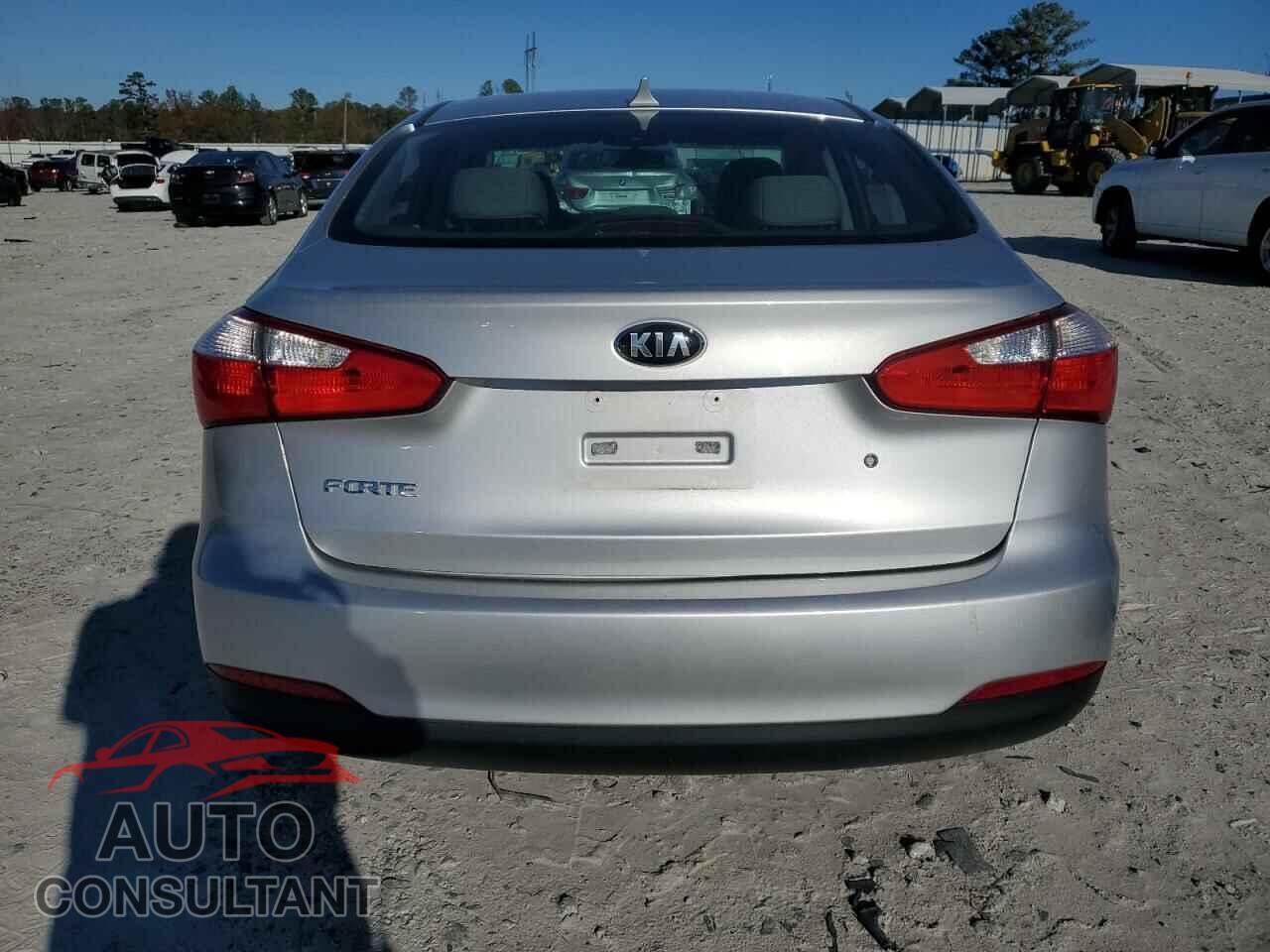 KIA FORTE 2015 - KNAFK4A65F5293207