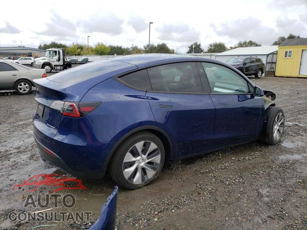 TESLA MODEL Y 2023 - 7SAYGDEE8PF881460