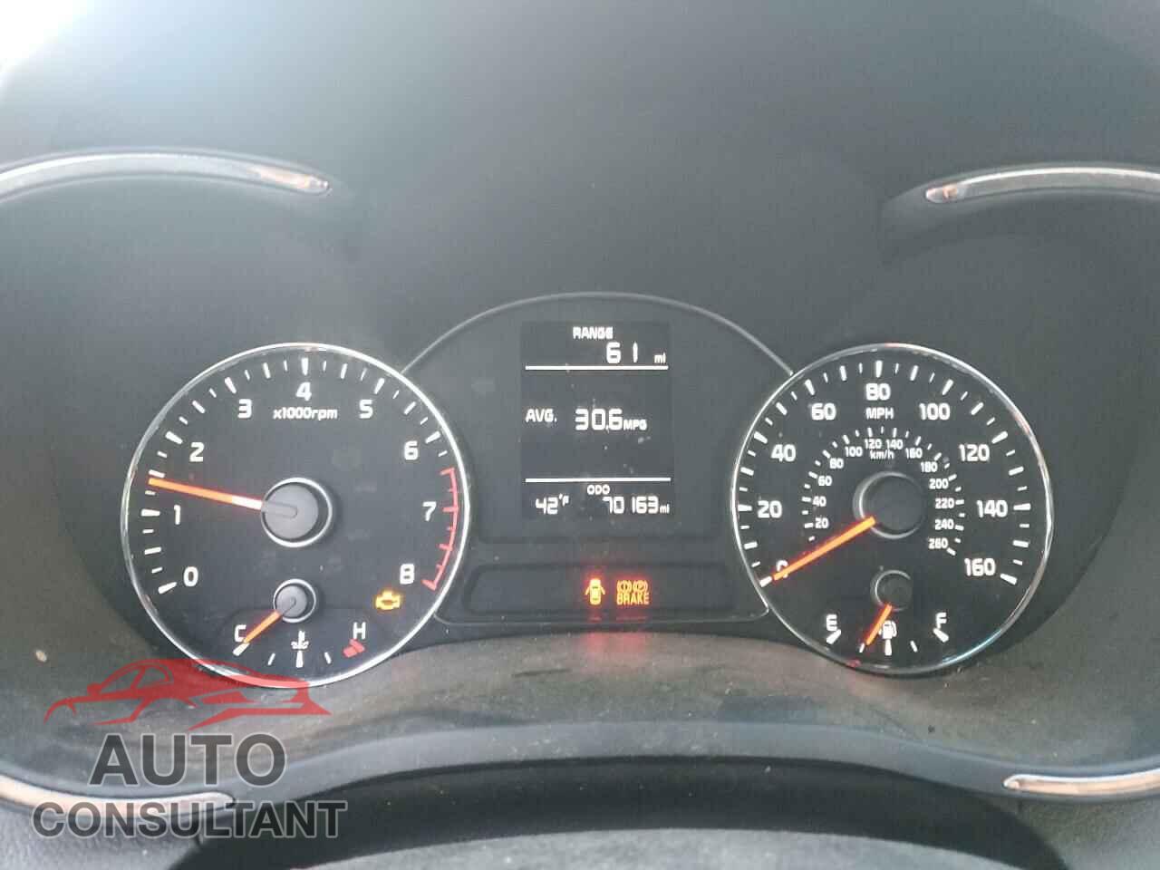 KIA FORTE 2017 - 3KPFK4A70HE138079