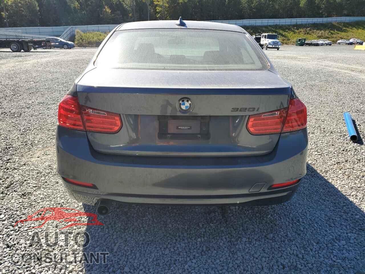 BMW 3 SERIES 2013 - WBA3B1C55DF462106