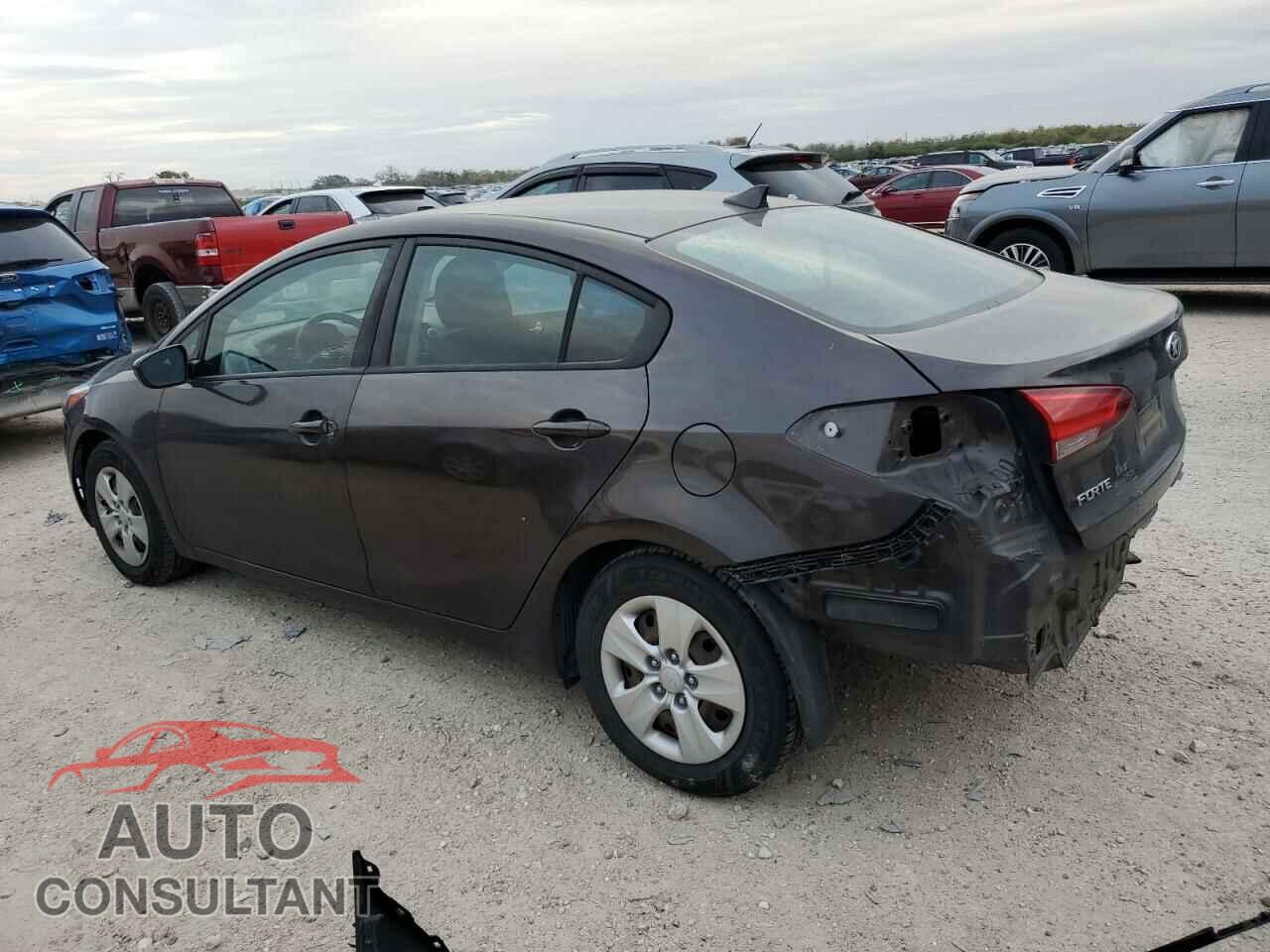 KIA FORTE 2017 - 3KPFK4A79HE015199