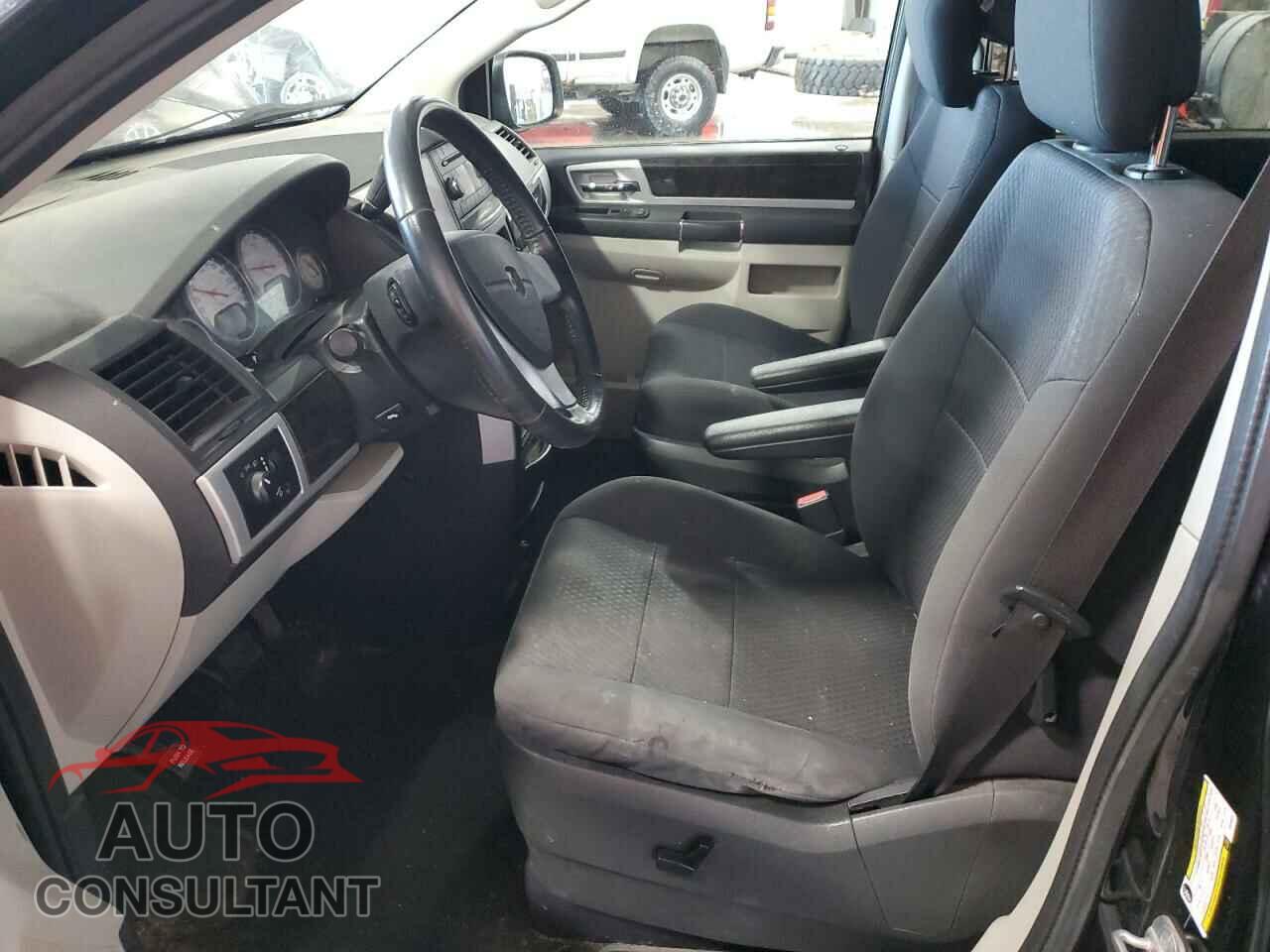 DODGE CARAVAN 2010 - 2D4RN5D17AR409597