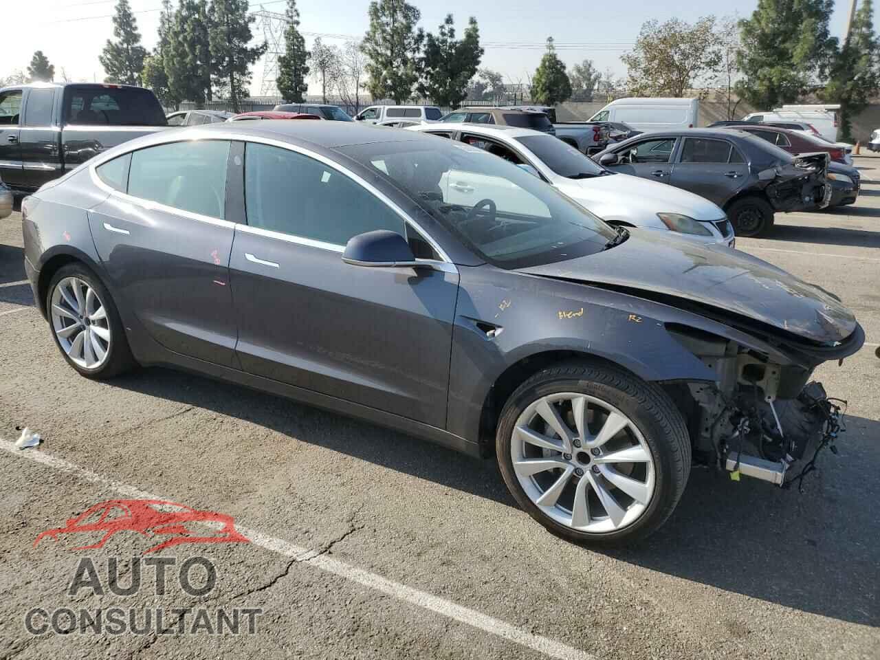 TESLA MODEL 3 2019 - 5YJ3E1EA5KF402459