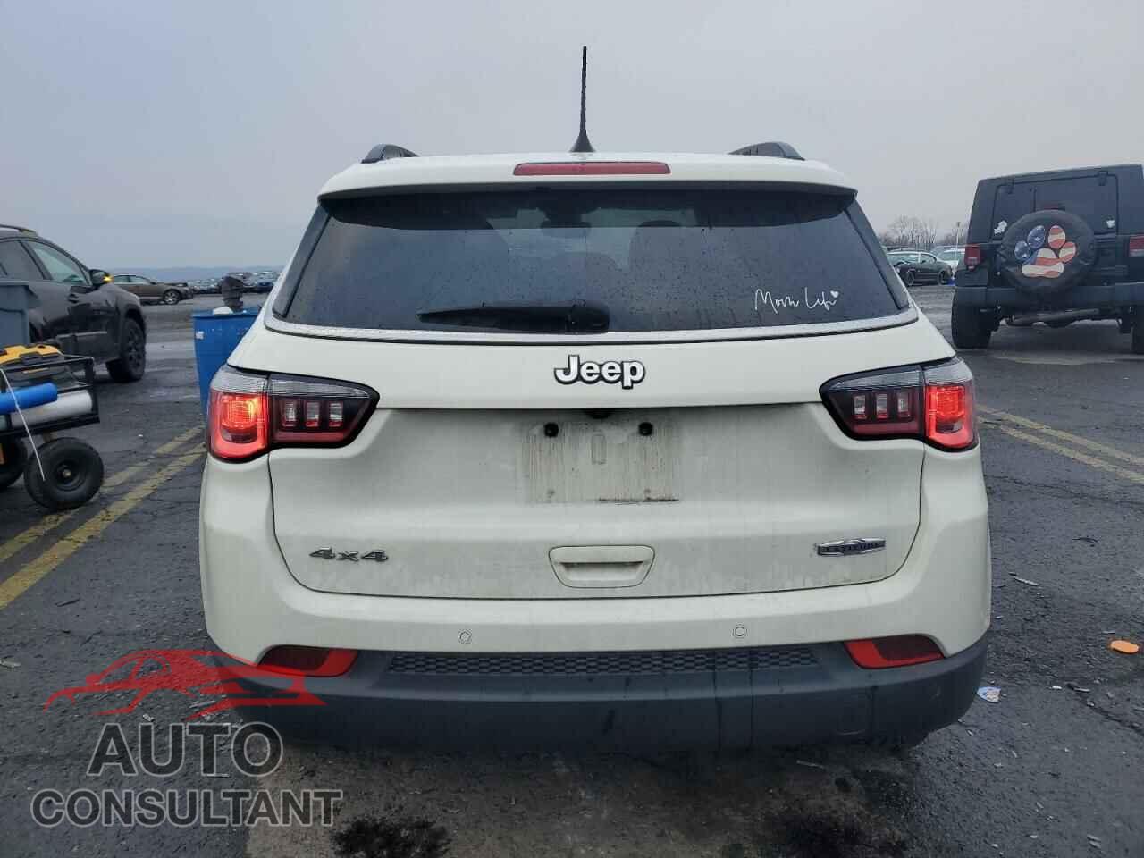 JEEP COMPASS 2018 - 3C4NJDBB9JT331544