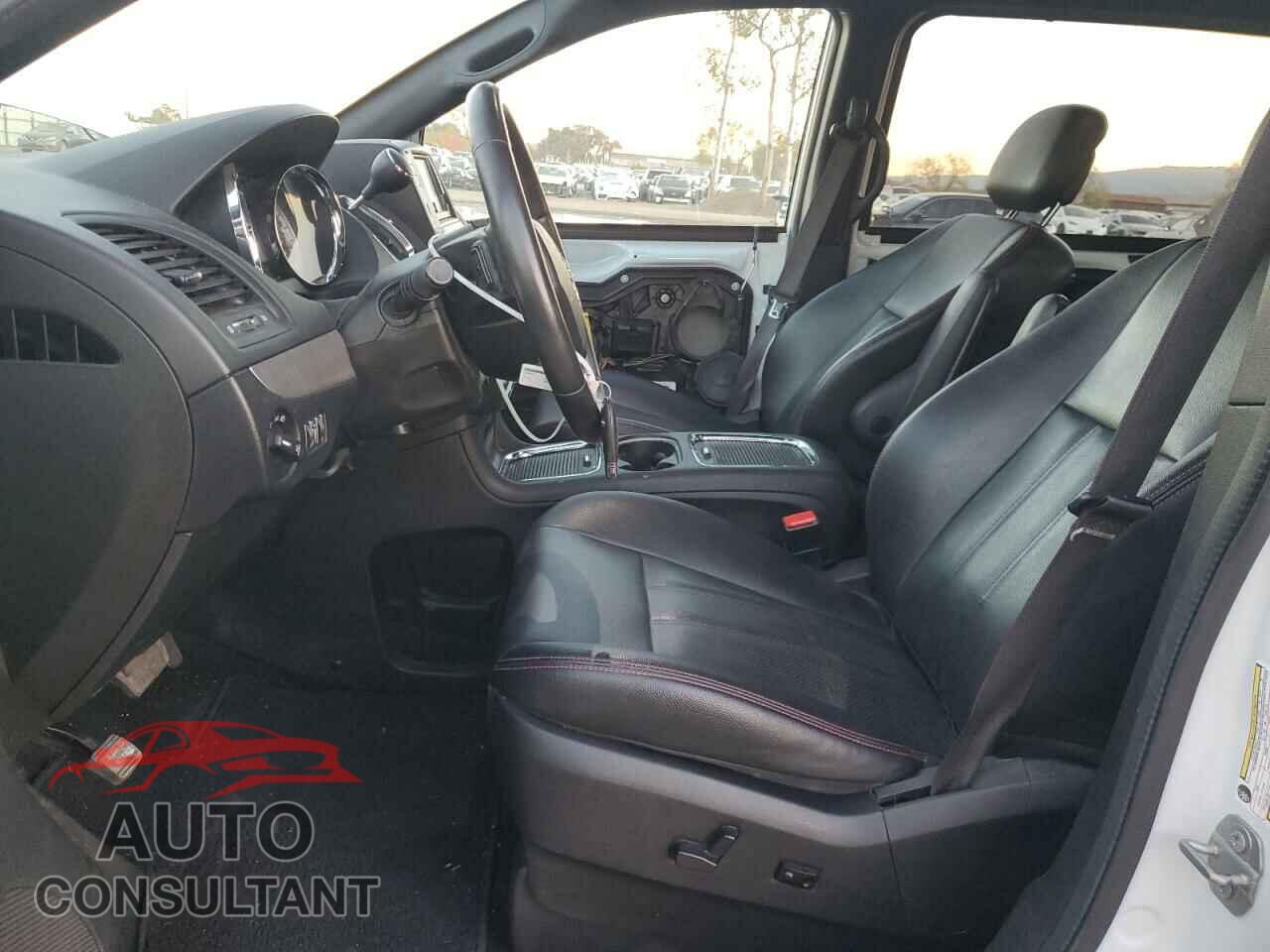 DODGE CARAVAN 2018 - 2C4RDGEG1JR221785