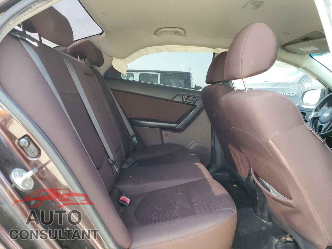 KIA FORTE 2011 - KNAFU4A25B5376573