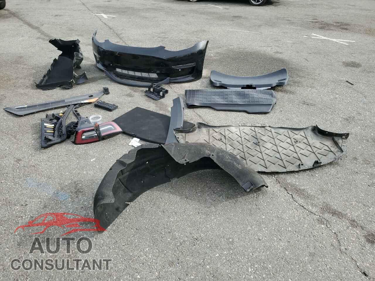 TESLA MODEL 3 2018 - 5YJ3E1EA6JF018771