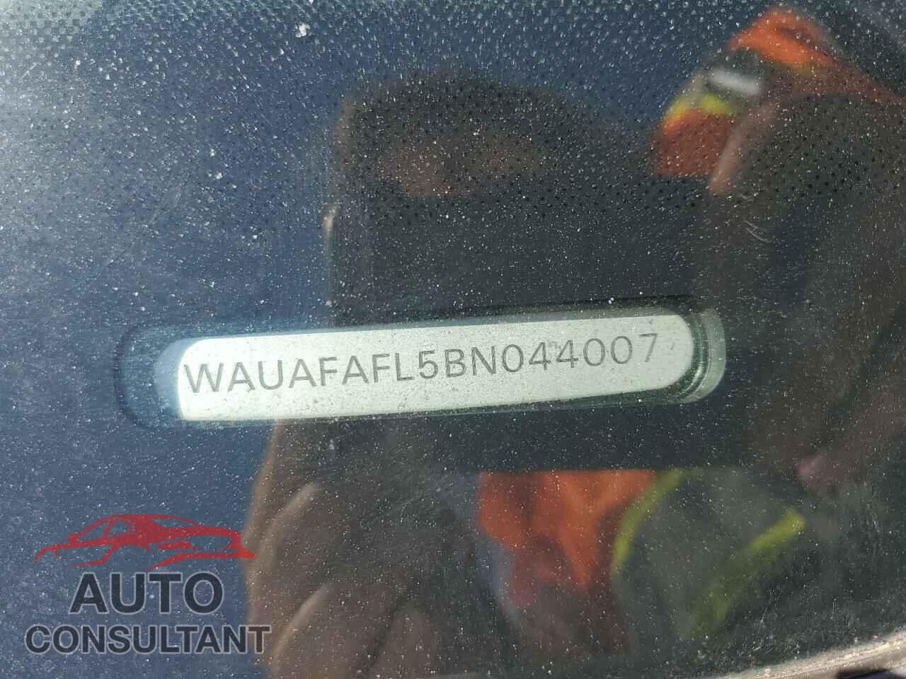 AUDI A4 2011 - WAUAFAFL5BN044007