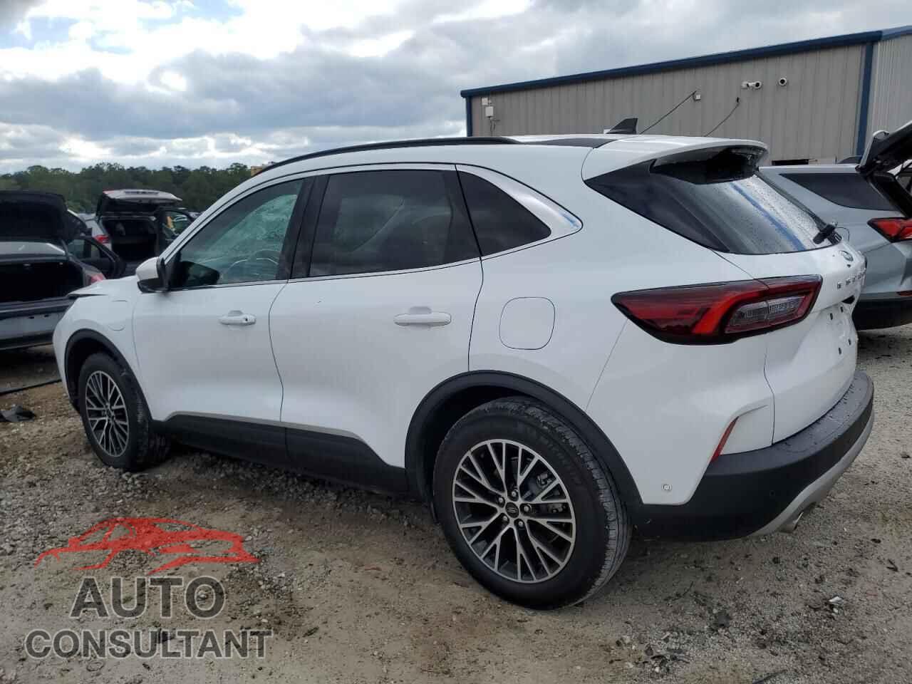 FORD ESCAPE 2023 - 1FMCU0E1XPUA06731