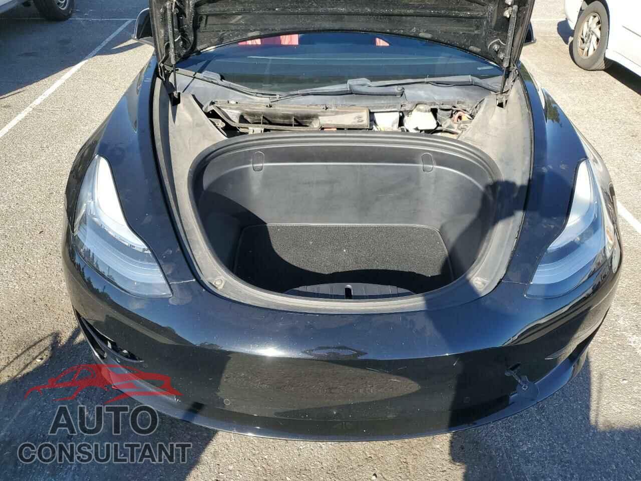 TESLA MODEL 3 2019 - 5YJ3E1EB8KF438333