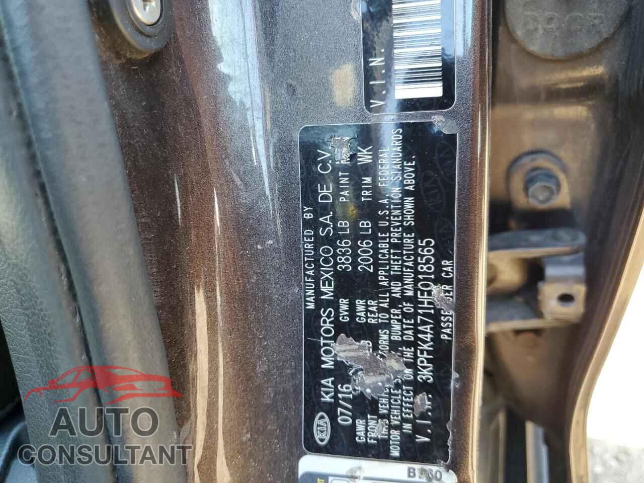 KIA FORTE 2017 - 3KPFK4A71HE018565