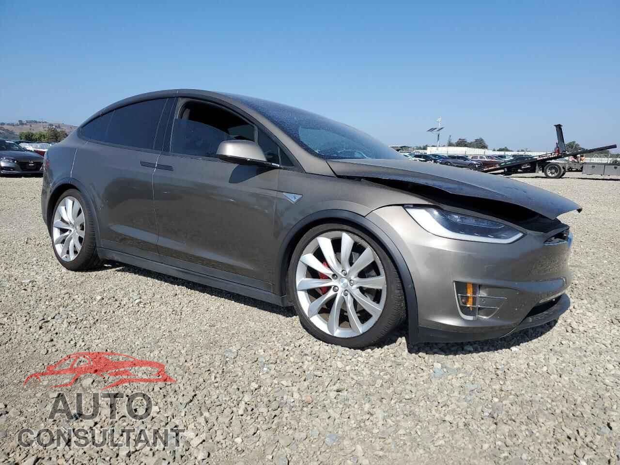 TESLA MODEL X 2016 - 5YJXCBE44GF020907