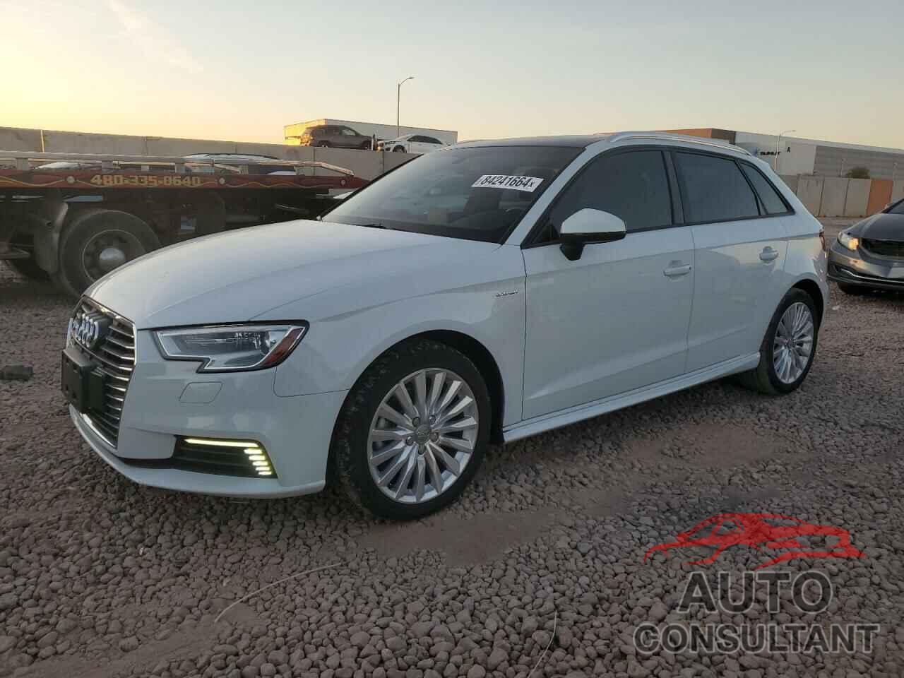 AUDI A3 2018 - WAUUPBFF4JA154823