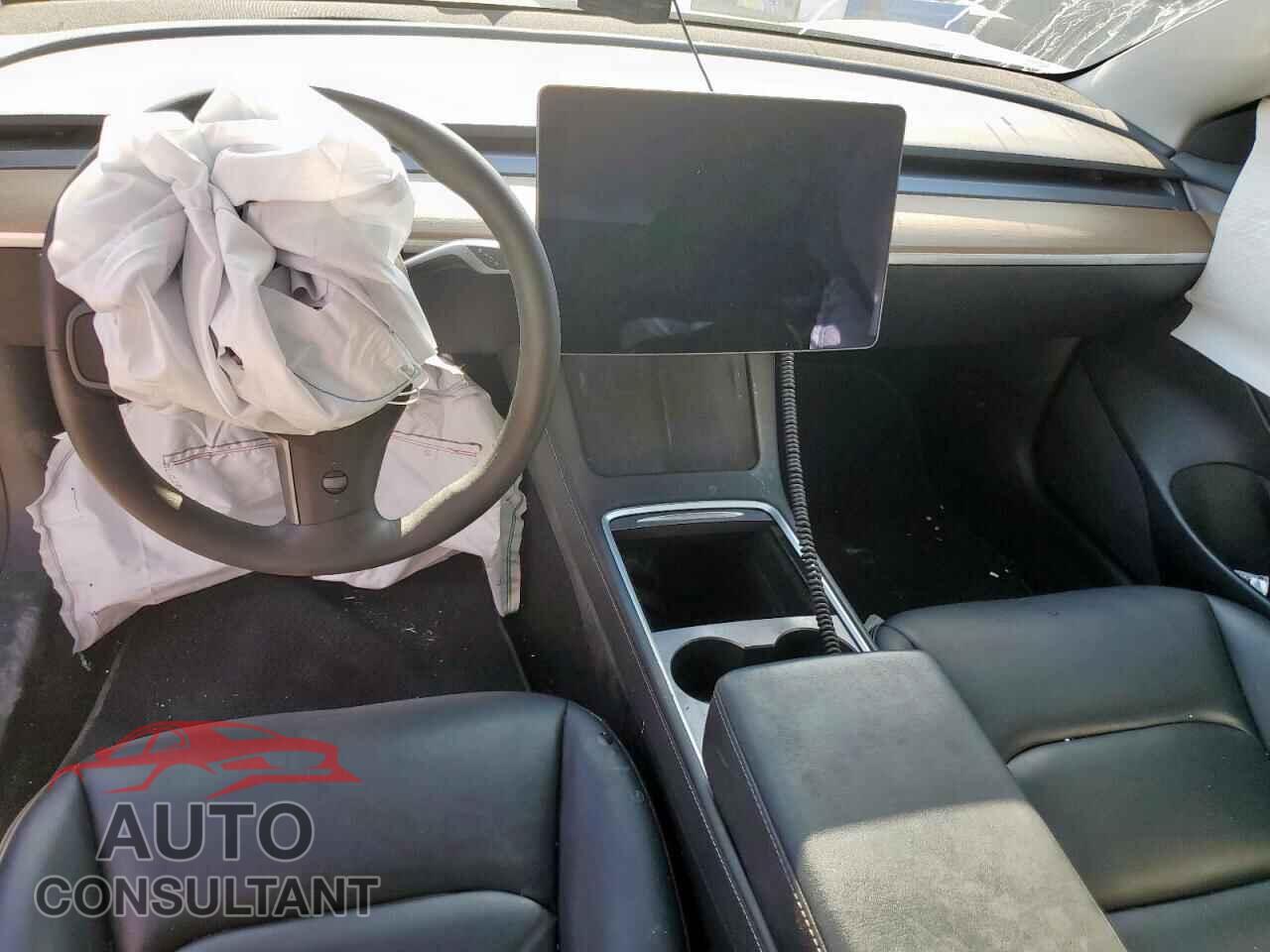 TESLA MODEL 3 2021 - 5YJ3E1EB6MF035583