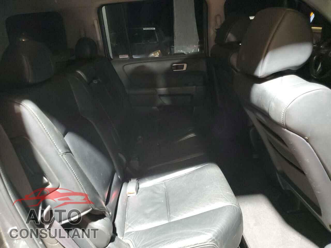 HONDA PILOT 2009 - 5FNYF38529B001555
