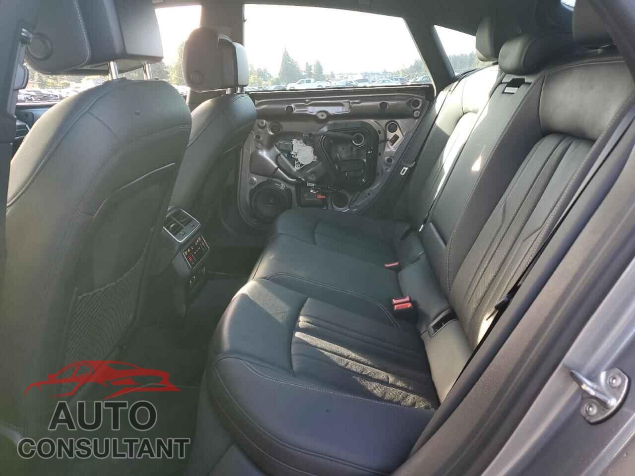 AUDI A7 2019 - WAUR2AF25KN060892