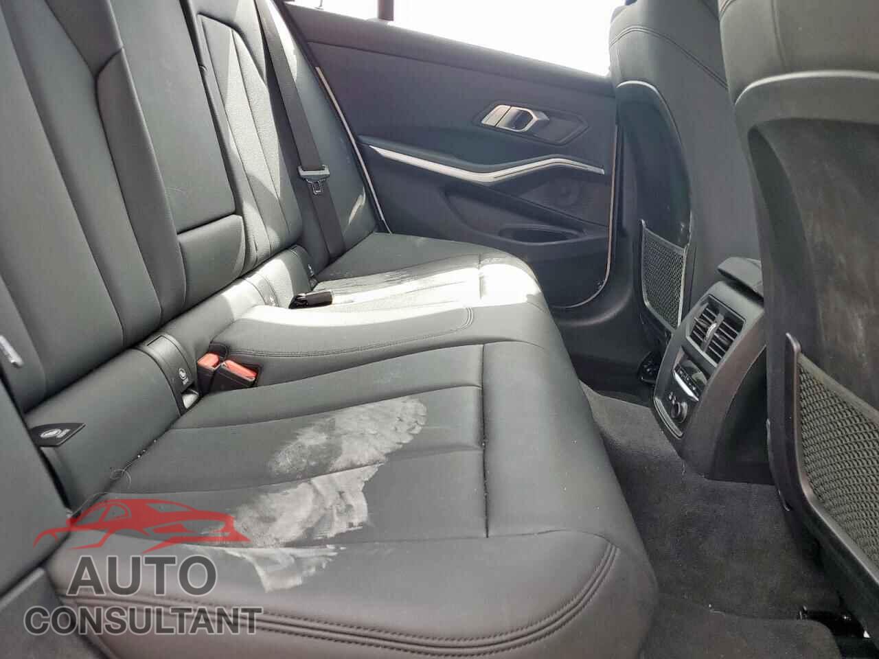 BMW 3 SERIES 2019 - WBA5R7C58KFH12476