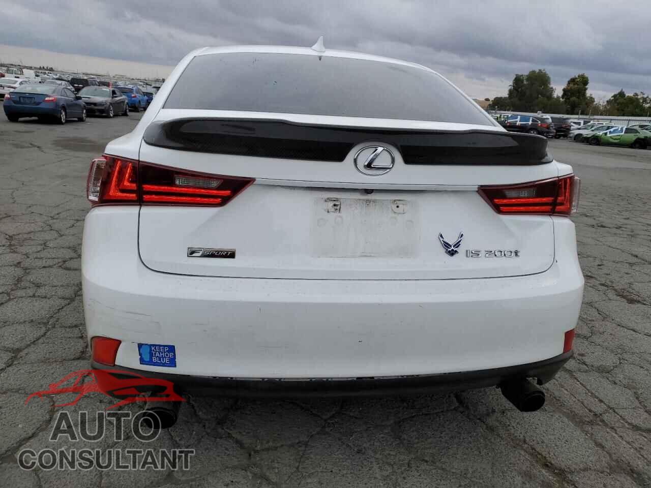 LEXUS IS 2016 - JTHBA1D2XG5008223