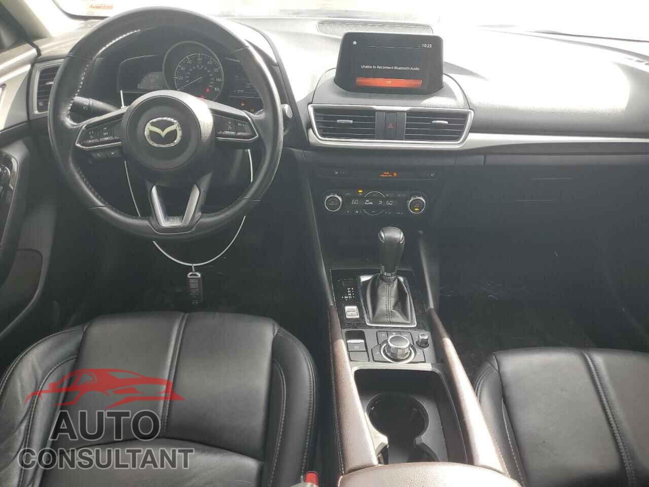 MAZDA 3 2017 - 3MZBN1V79HM131570