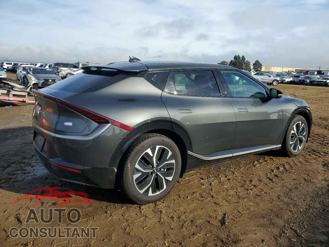 KIA EV6 LIGHT 2023 - KNDC34LA7P5602231