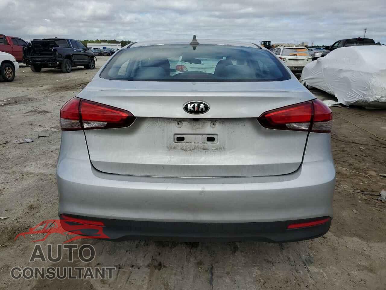 KIA FORTE 2017 - 3KPFL4A72HE148156