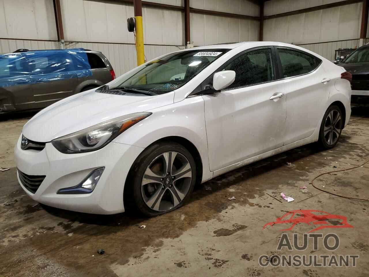 HYUNDAI ELANTRA 2015 - KMHDH4AH5FU370704