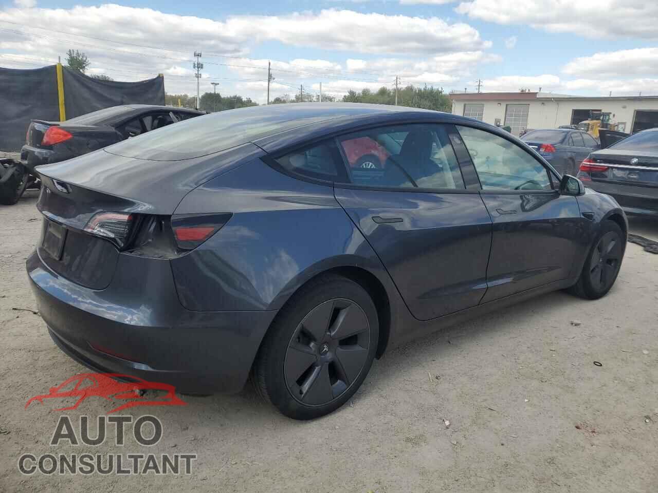 TESLA MODEL 3 2023 - 5YJ3E1EA0PF652893