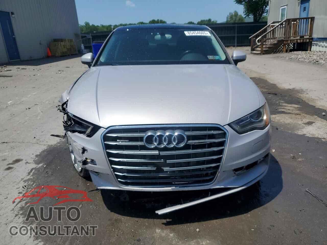 AUDI A3 2015 - WAUEFGFF2F1047832