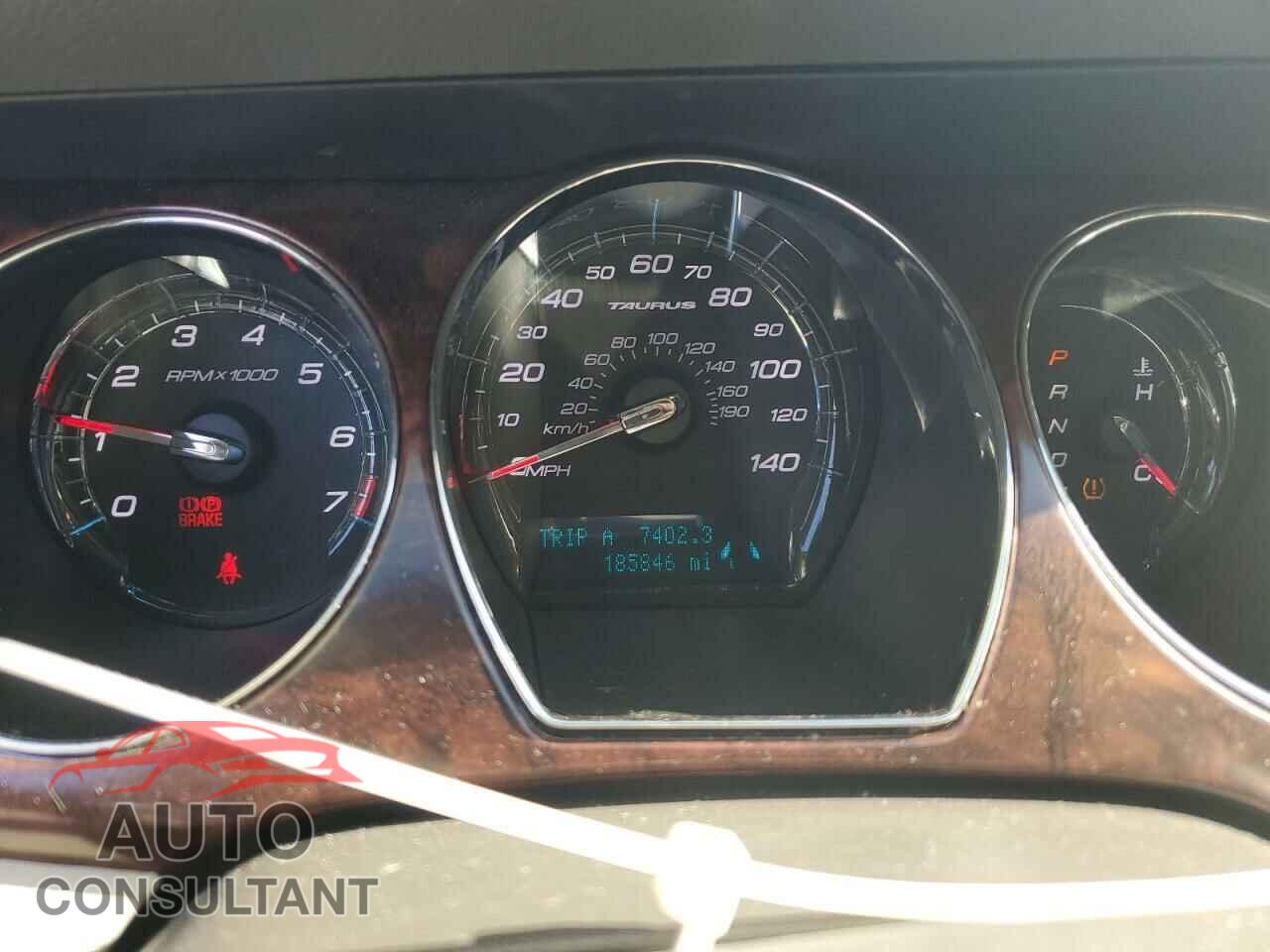 FORD TAURUS 2011 - 1FAHP2EW4BG113666