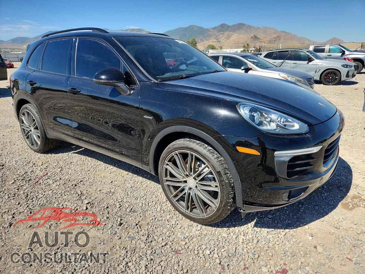 PORSCHE CAYENNE 2016 - WP1AF2A25GKA41476