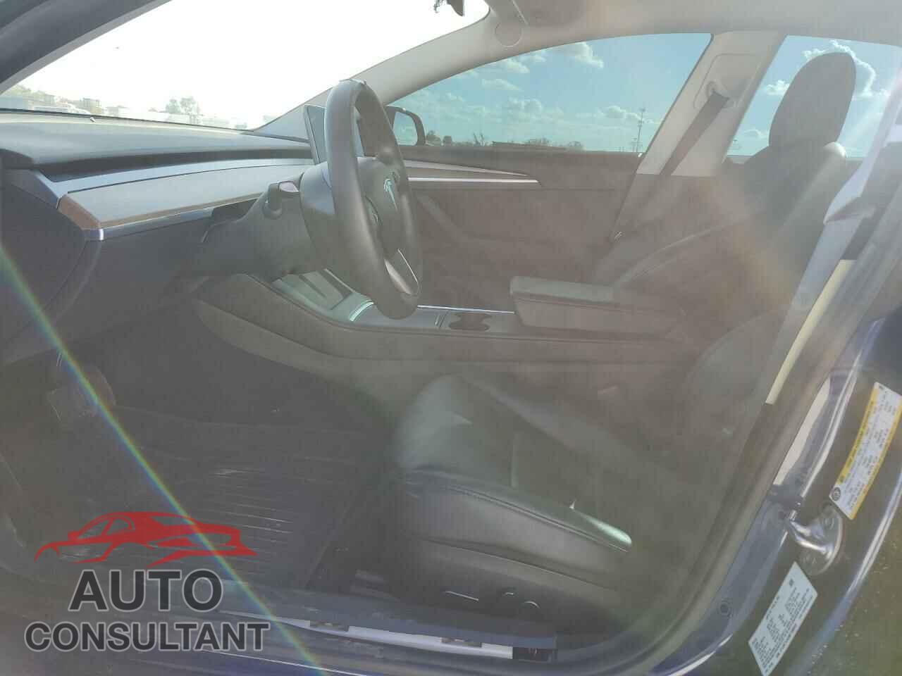 TESLA MODEL 3 2022 - 5YJ3E1EA8NF190855