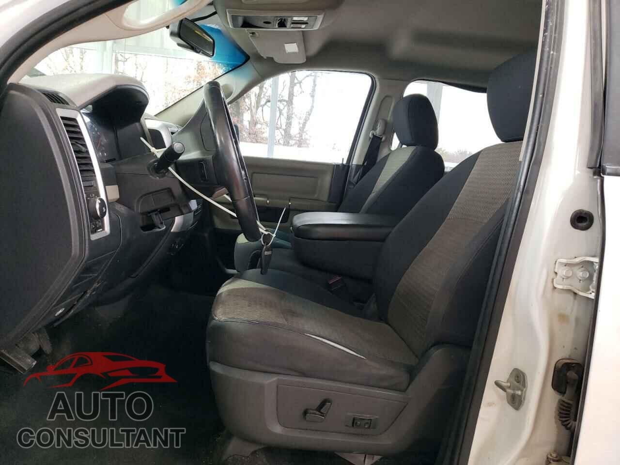 DODGE RAM 1500 2012 - 1C6RD7LT8CS167734