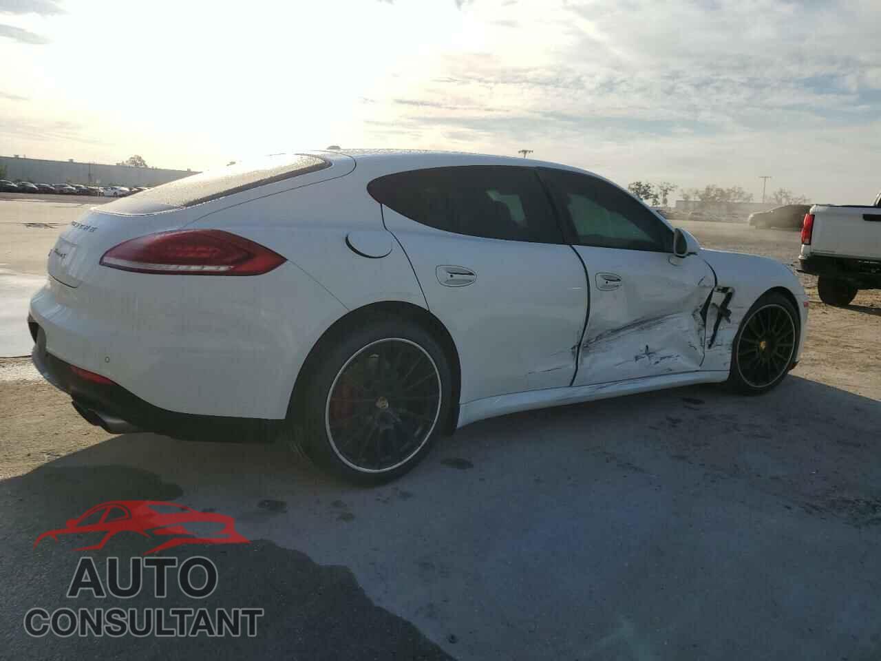 PORSCHE PANAMERA 2016 - WP0AB2A75GL050617