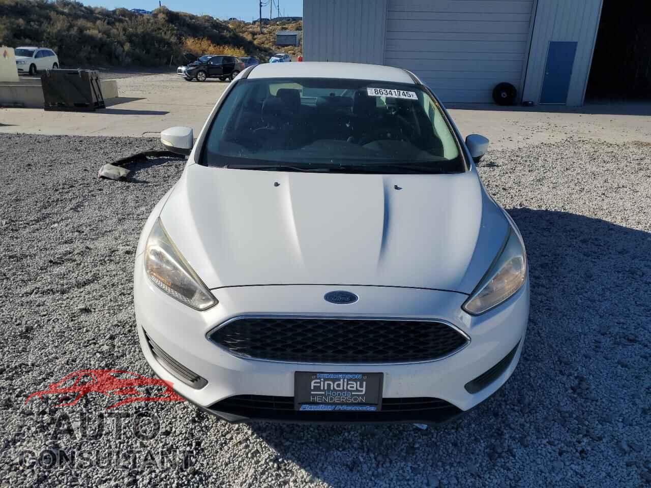 FORD FOCUS 2017 - 1FADP3F23HL300106