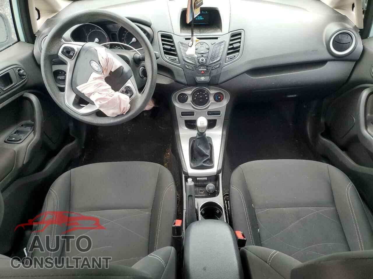 FORD FIESTA 2017 - 3FADP4EJ6HM153521