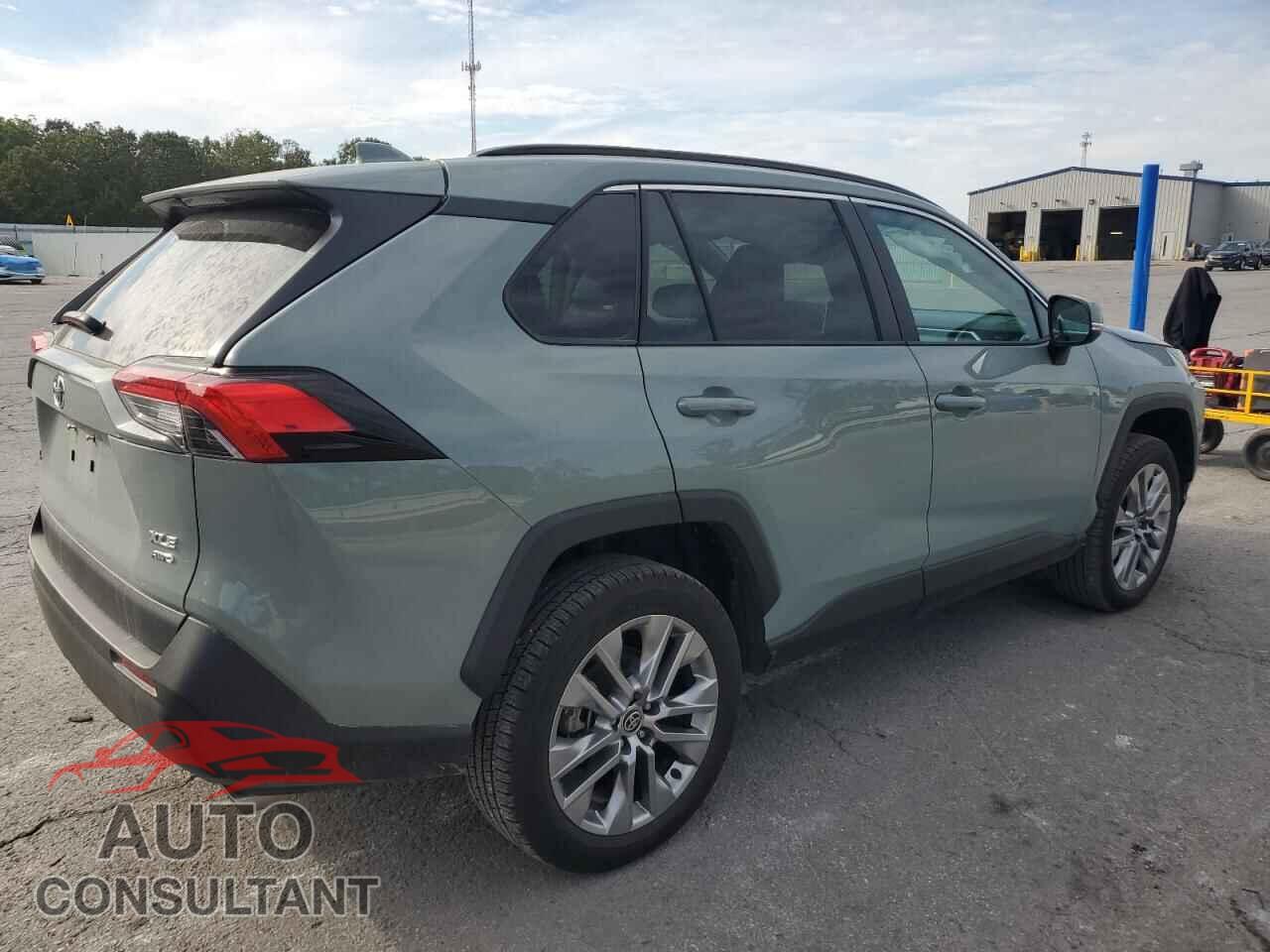 TOYOTA RAV4 2023 - 2T3A1RFV8PW385676