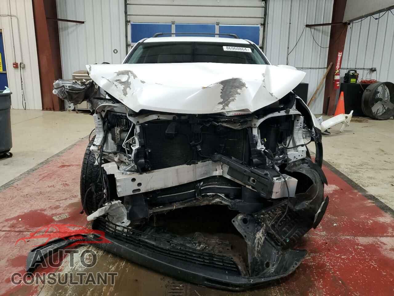TOYOTA HIGHLANDER 2015 - 5TDBKRFH2FS130081