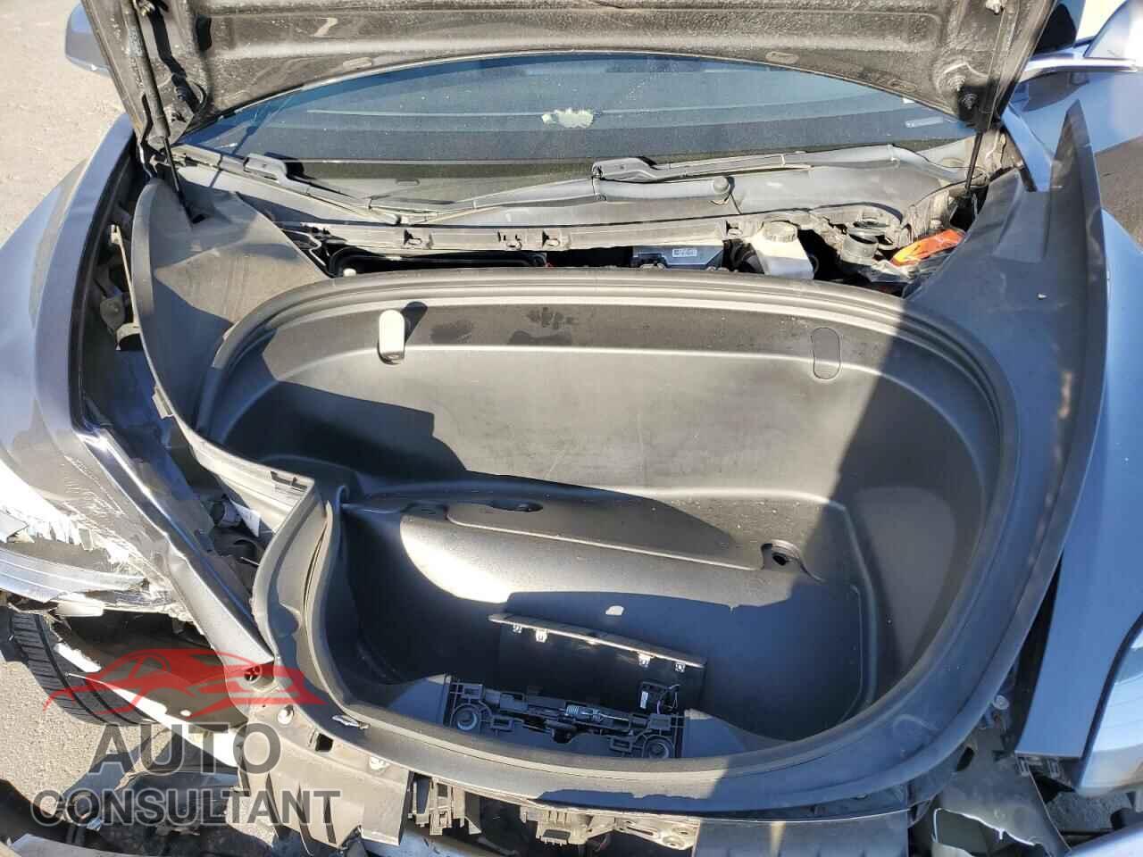 TESLA MODEL 3 2019 - 5YJ3E1EAXKF426904