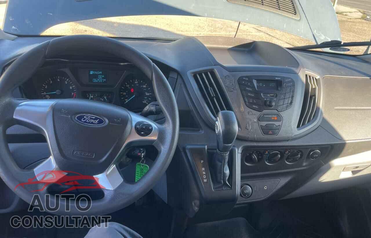 FORD TRANSIT 2019 - 1FTYR3XM6KKB33498