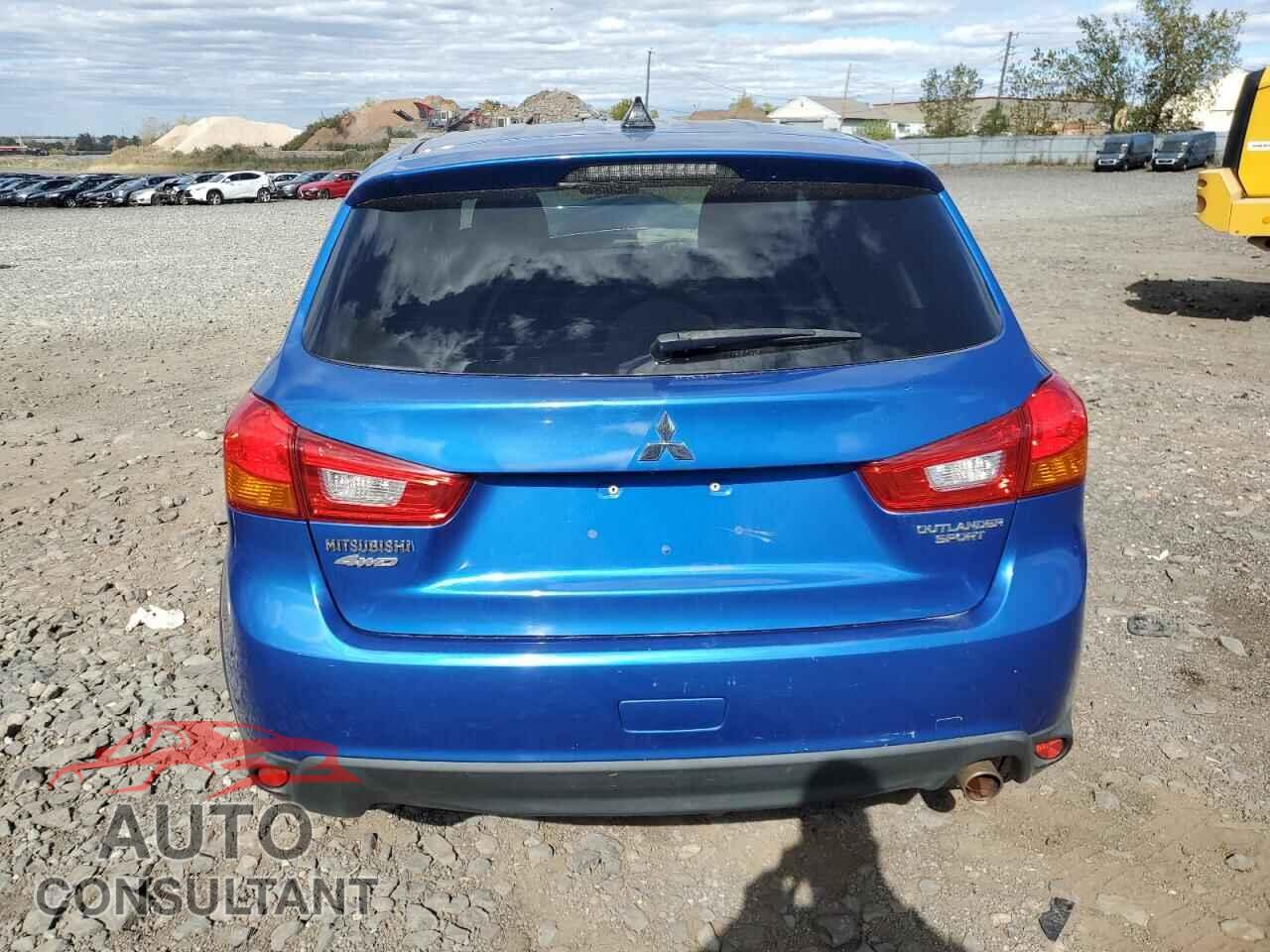 MITSUBISHI OUTLANDER 2015 - 4A4AR3AU2FE028609
