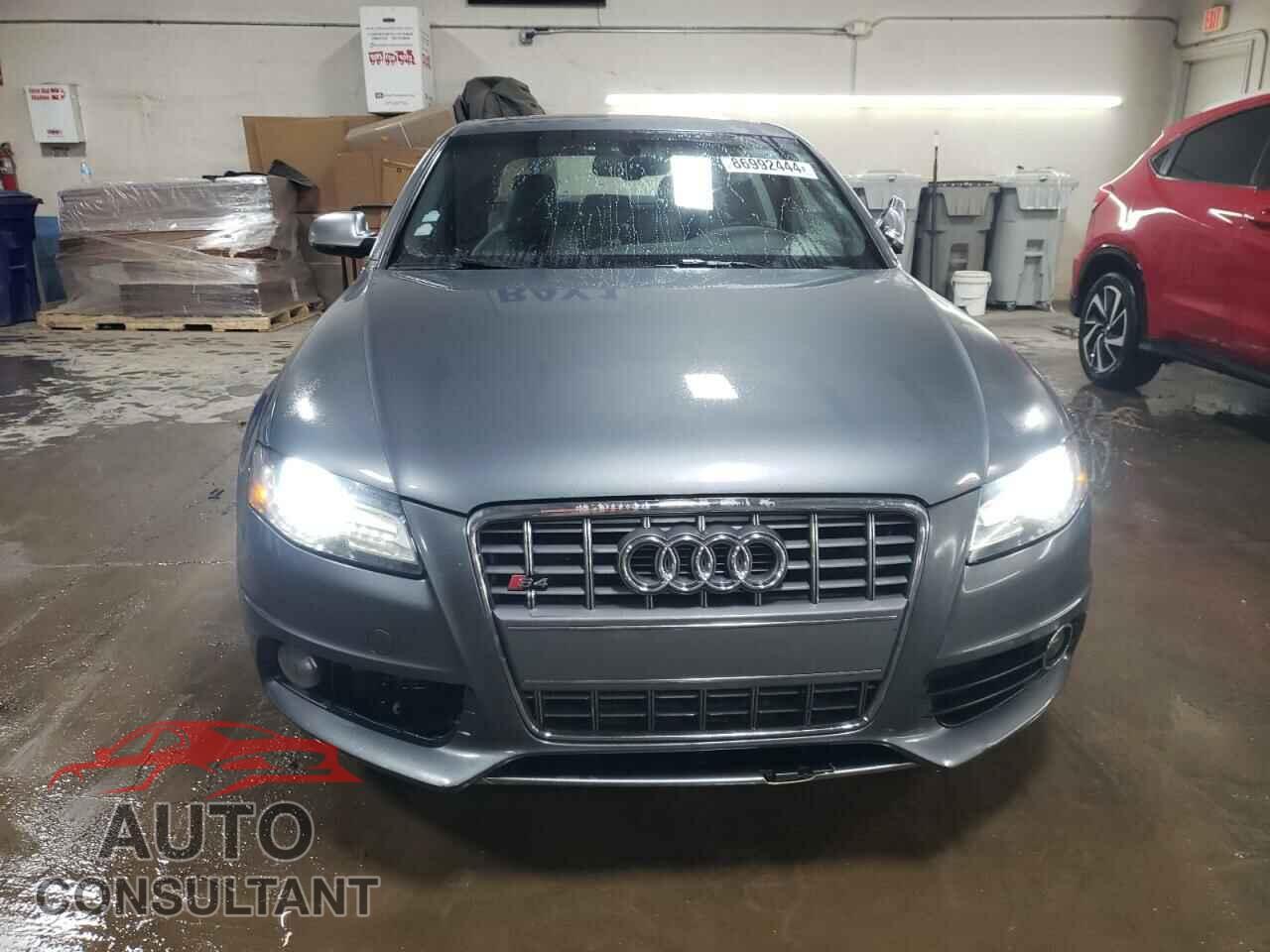 AUDI S4/RS4 2012 - WAUDGAFL0CA033810