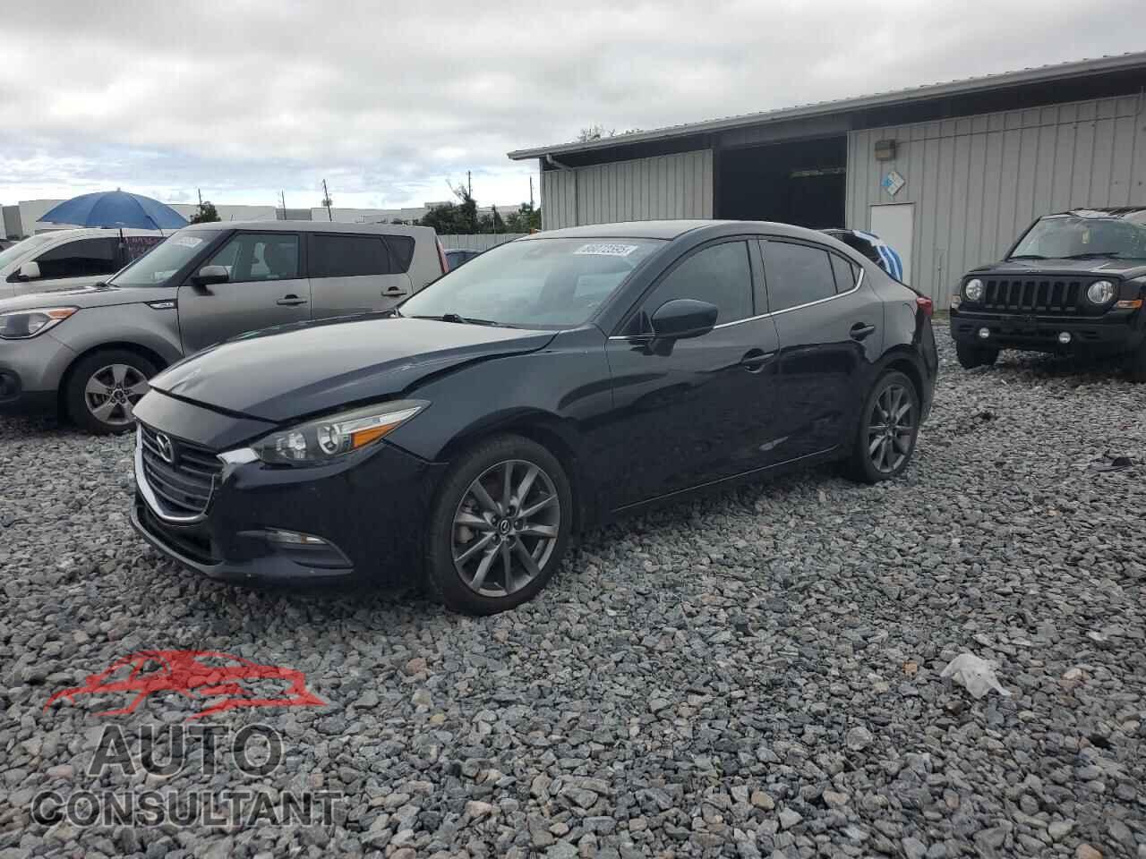 MAZDA 3 2018 - 3MZBN1V39JM209400