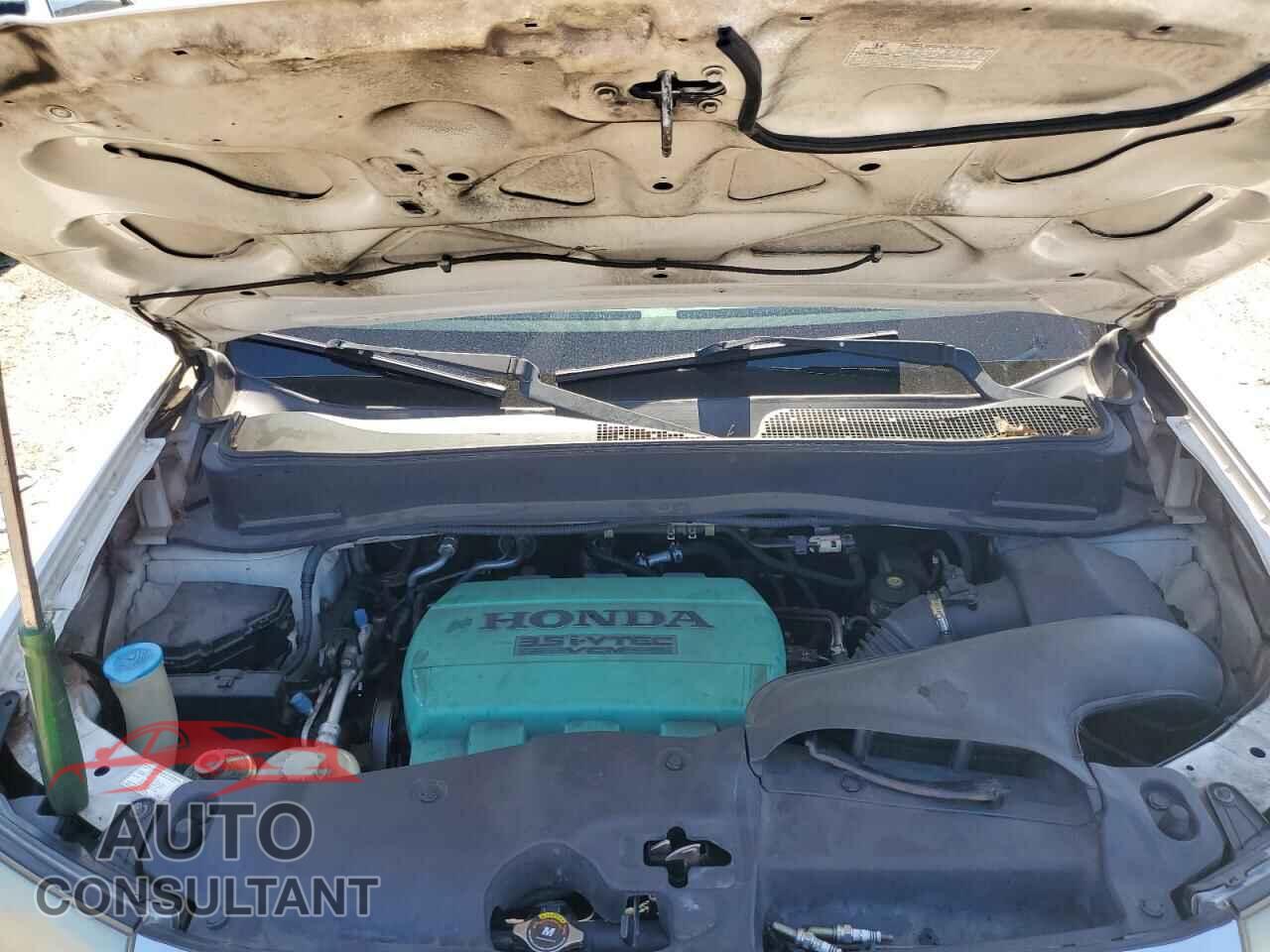 HONDA PILOT 2011 - 5FNYF3H56BB009681