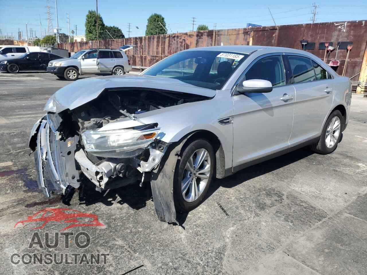 FORD TAURUS 2013 - 1FAHP2E82DG120927