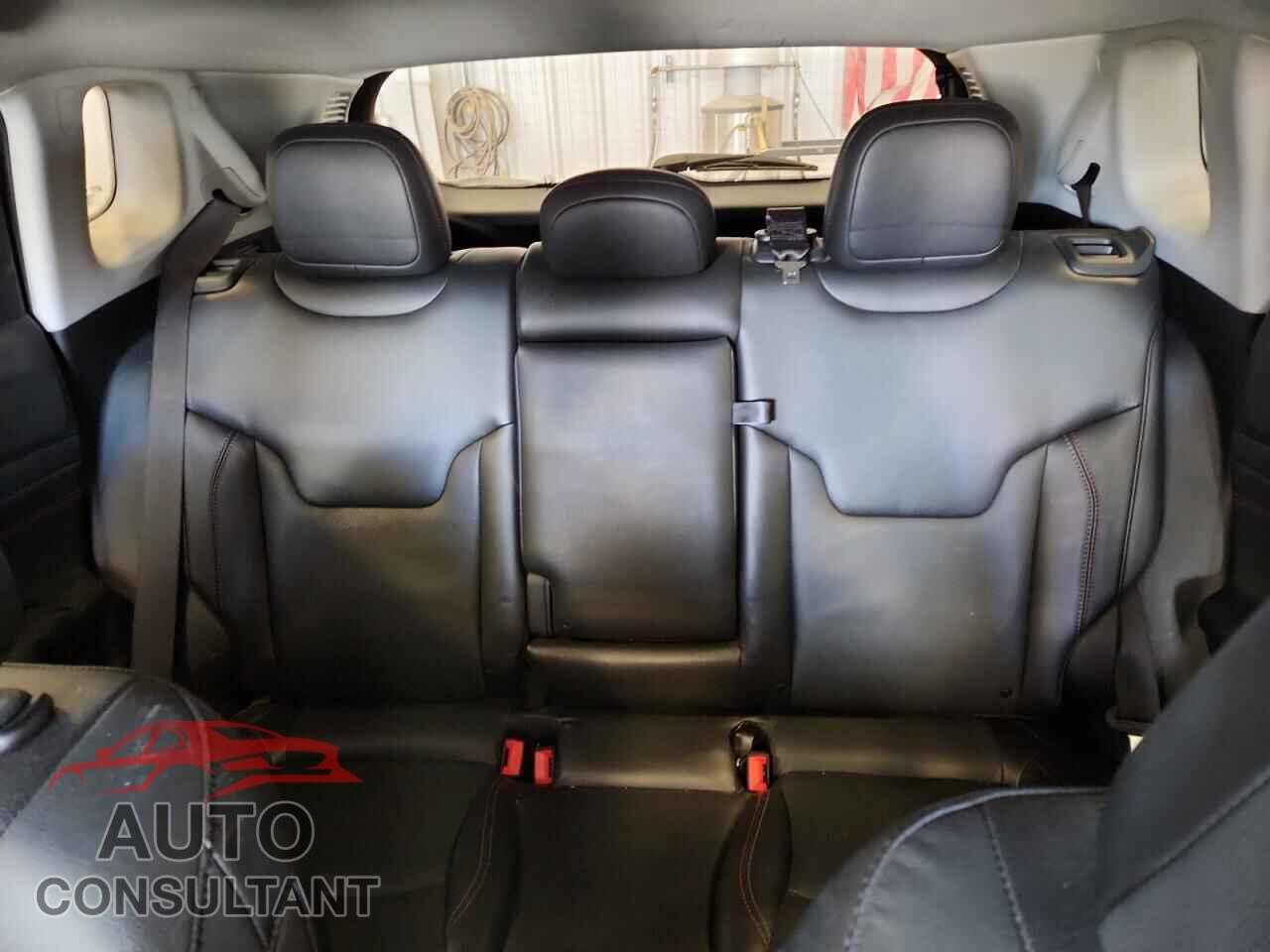 JEEP COMPASS 2022 - 3C4NJDDB3NT204047