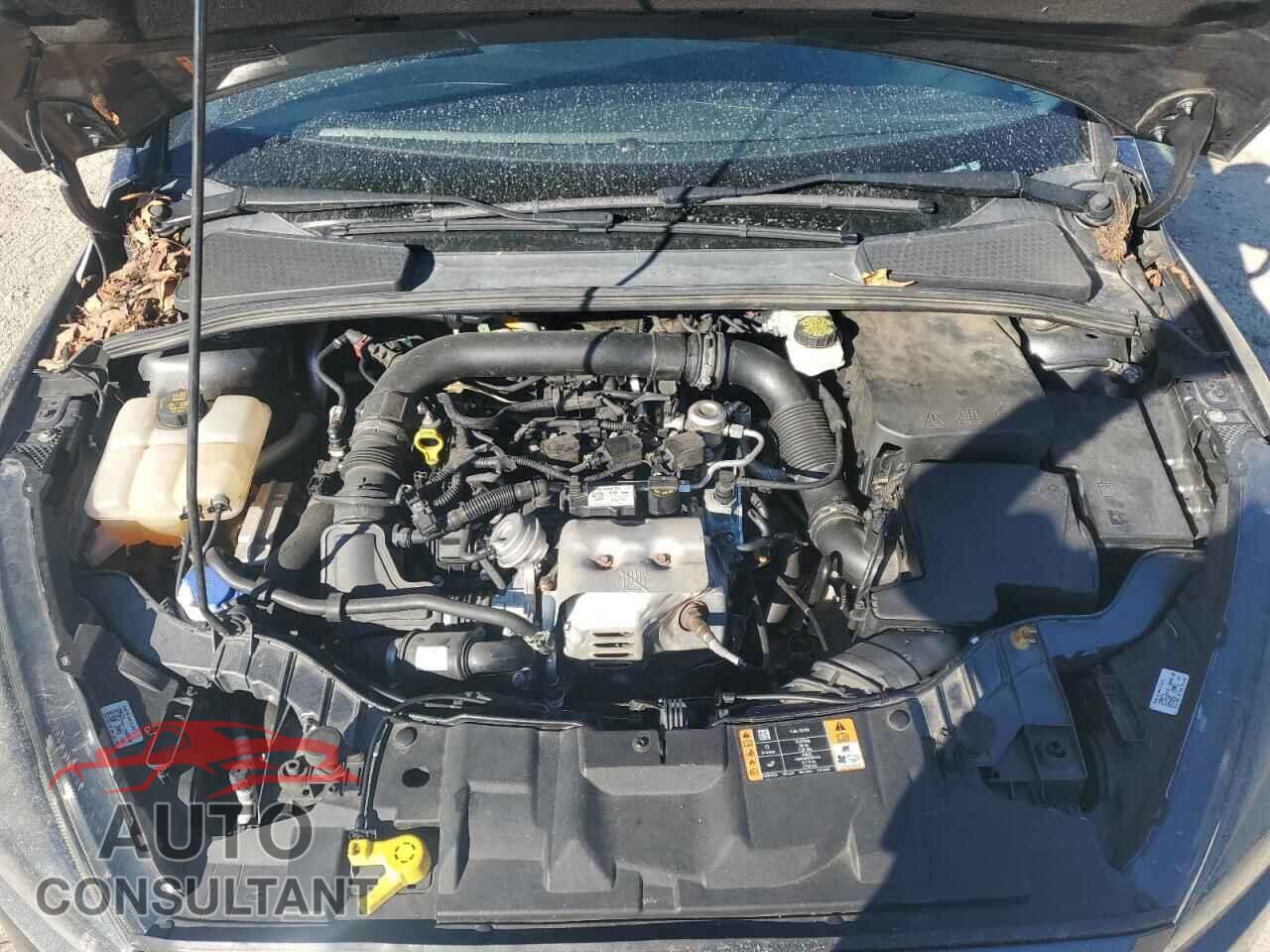 FORD FOCUS 2018 - 1FADP3FE1JL256865