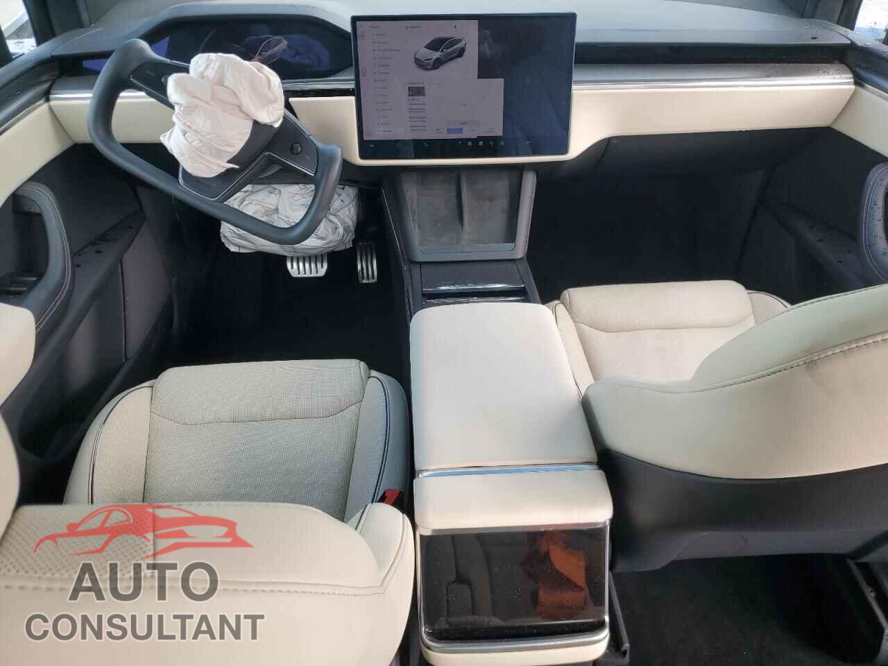 TESLA MODEL X 2023 - 7SAXCBE64PF403878