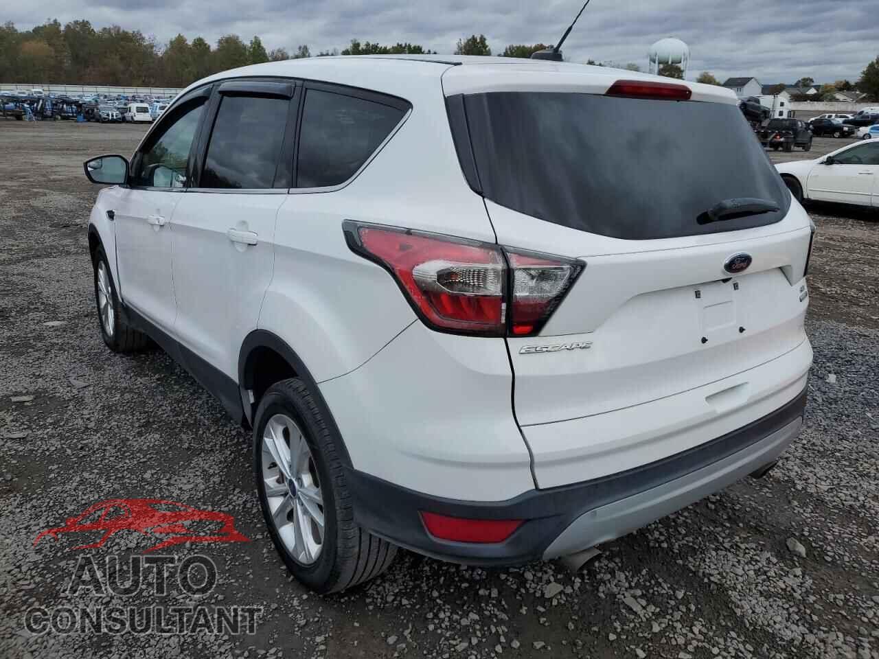FORD ESCAPE 2017 - 1FMCU9G92HUA28974