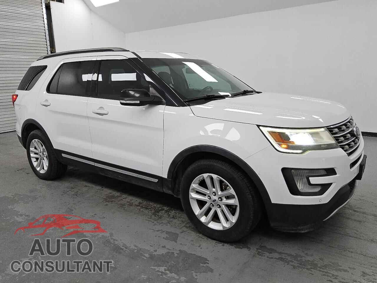 FORD EXPLORER 2017 - 1FM5K7D8XHGA59077