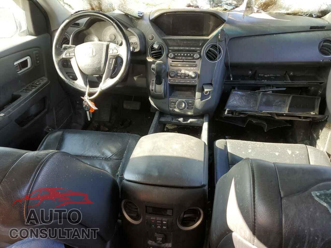 HONDA PILOT 2012 - 5FNYF4H96CB070636